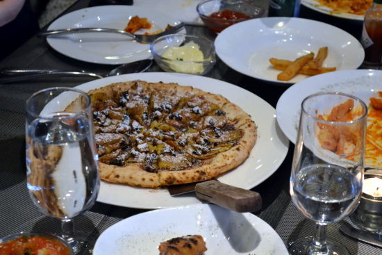 布诺意大利餐厅 巧克力榛子酱披萨