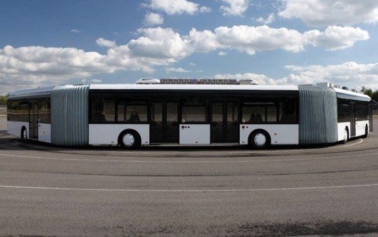 世界上最长的公共汽车 全长31米