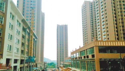 　　28日，记者实地探访发现，文贤居公租房内外装修已基本完工。