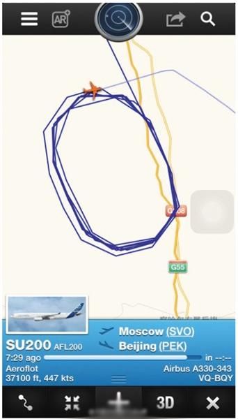 网友发布俄罗斯航空公司SU200航班轨迹图，称其选择在内蒙古上空盘旋约1个半小时，等待冷空气吹散雾霾才降落北京，晚点1小时10分钟。微博截图